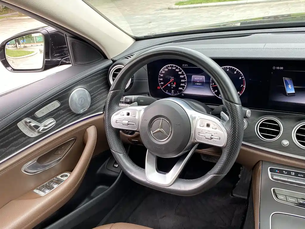 Mercedes-Benz E-Class 2020 — фото 9