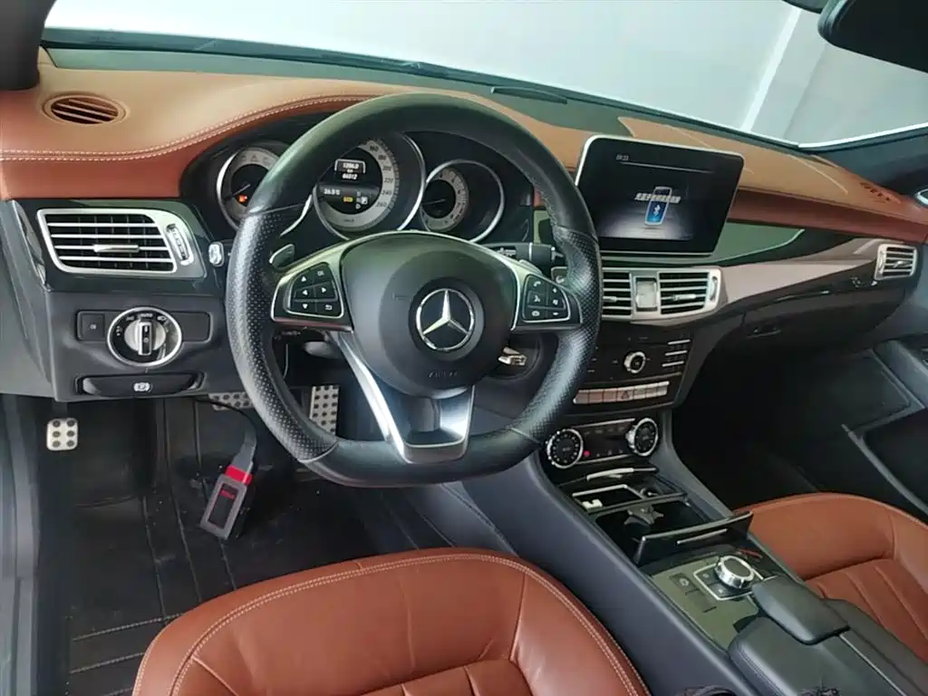 Mercedes-Benz CLS 2017 — фото 10