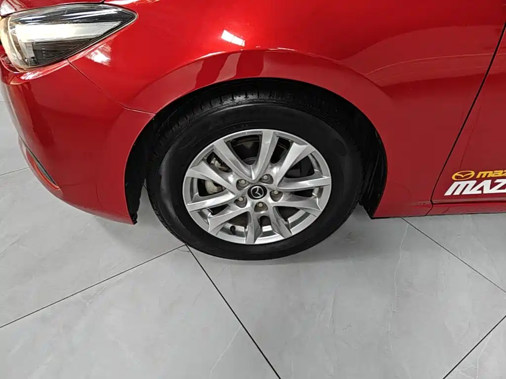 Mazda 3 Axela 2018 — фото 23