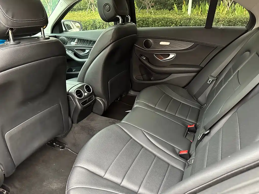 Mercedes-Benz C-Class 2019 — фото 10