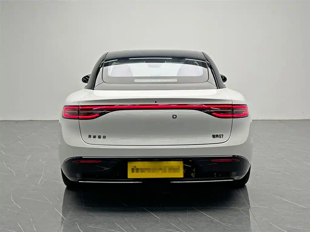 Luxeed Zhijie S7 2024