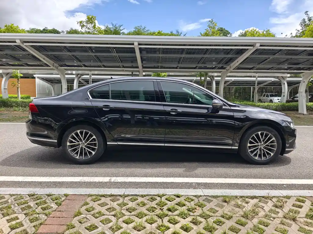 Volkswagen Magotan 2021