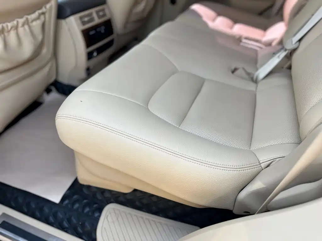 Toyota Land Cruiser 2018 — фото 13