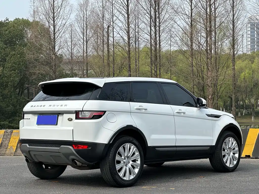 Land Rover Evoque 2017 — фото 7