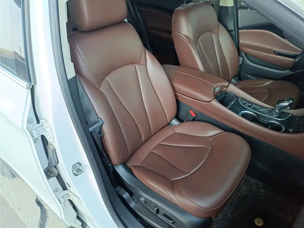 Buick Envision Plus 2018 — фото 20