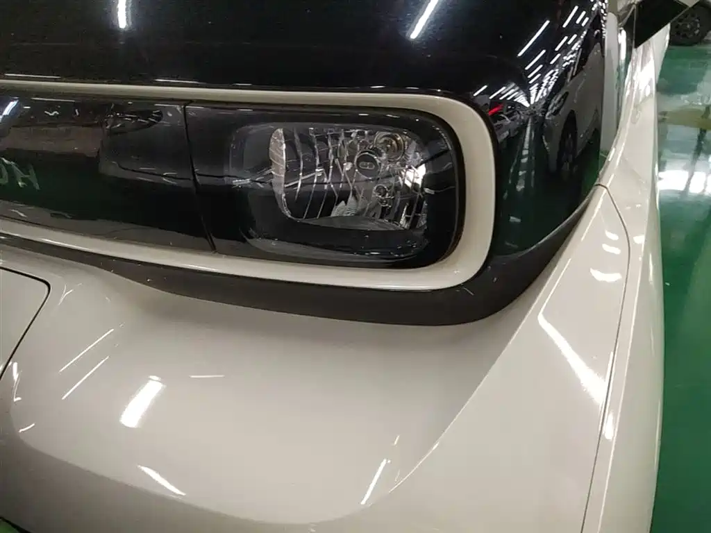 Baojun KiWi EV 2022 — фото 24
