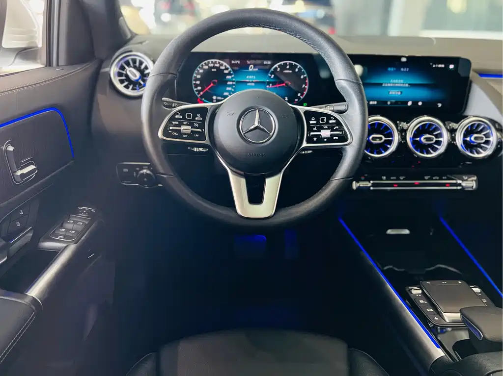 Mercedes-Benz GLA 2021 — фото 12