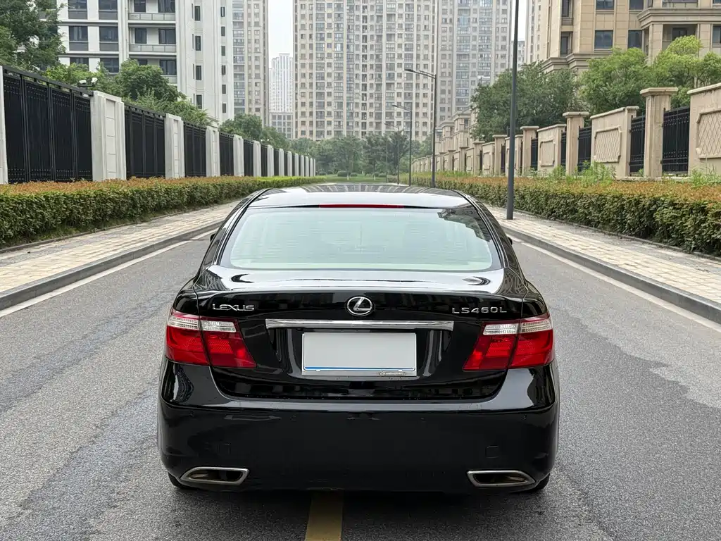 Lexus LS 2009
