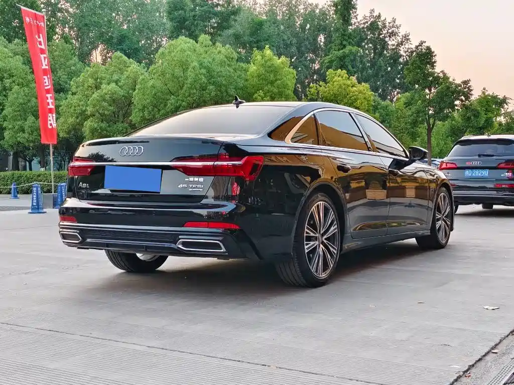 Audi A6L 2019 — фото 4