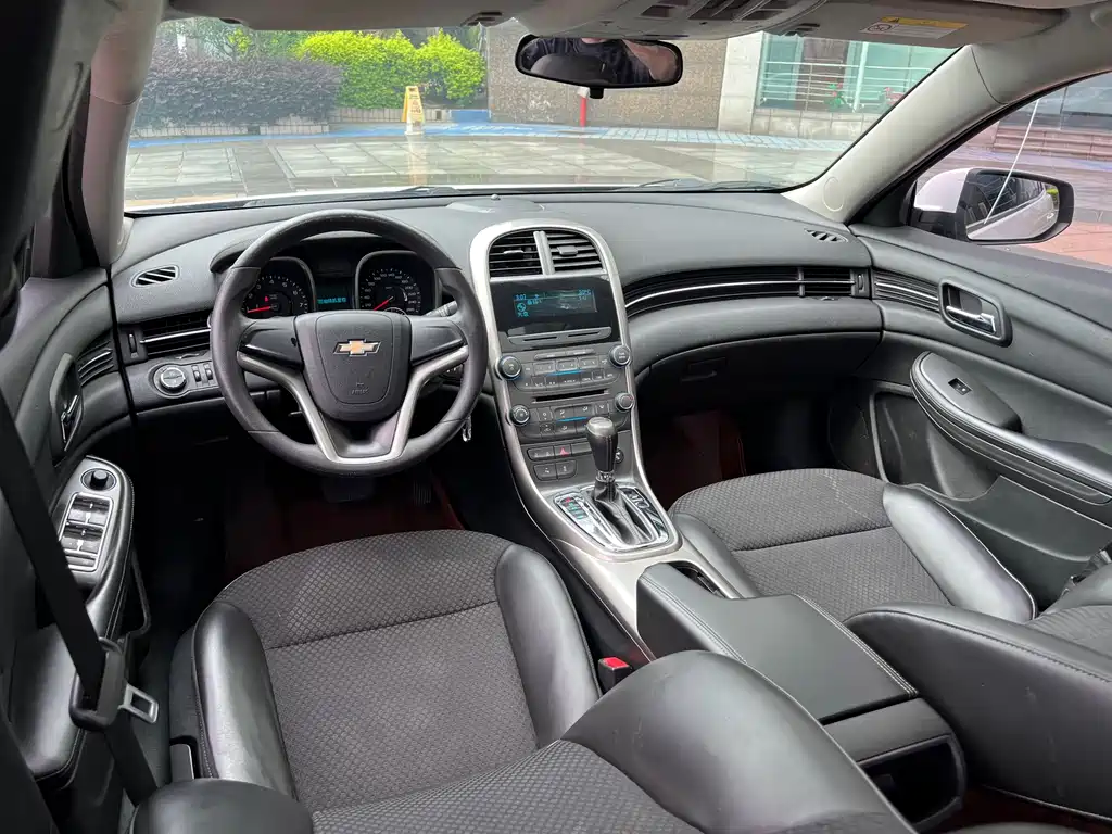 Chevrolet Malibu 2015 — фото 11