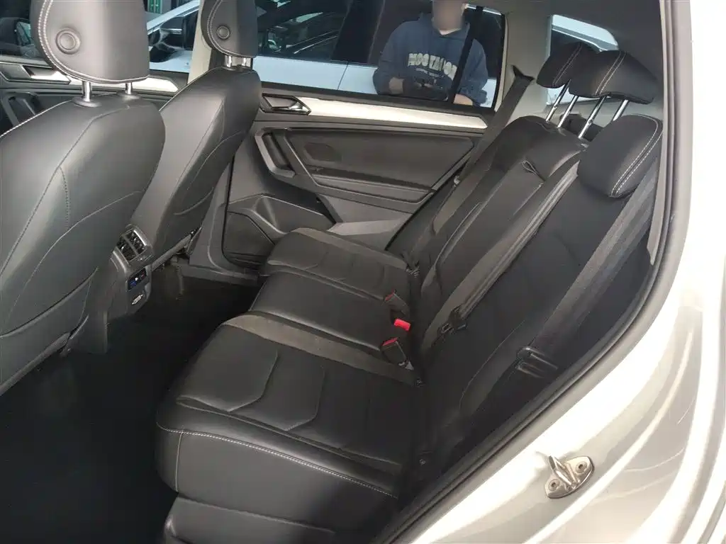 Volkswagen Tiguan L 2020 — фото 13