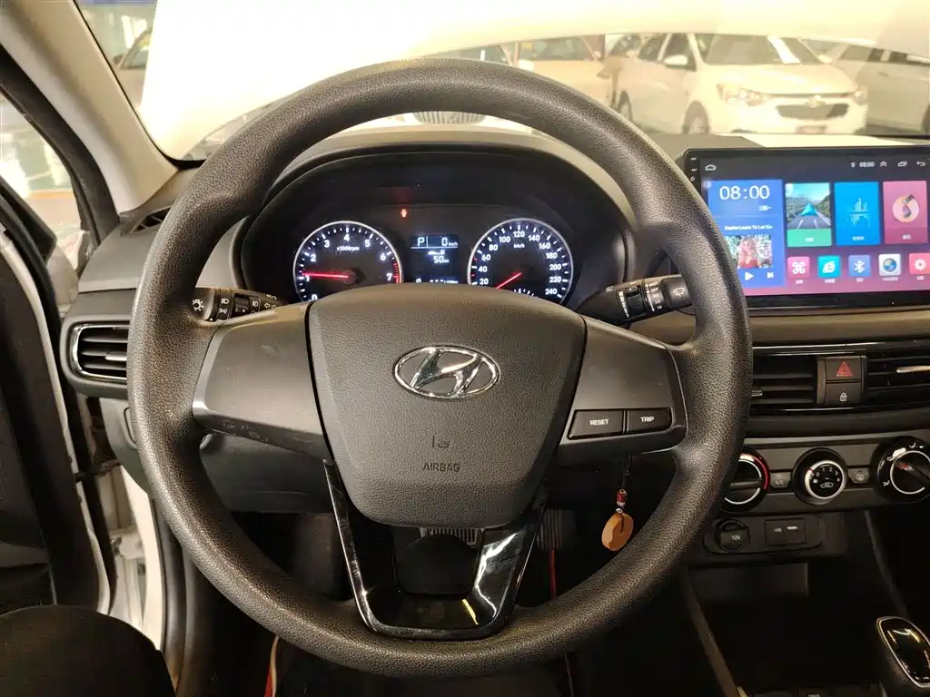 Hyundai Elantra 2020 — фото 11