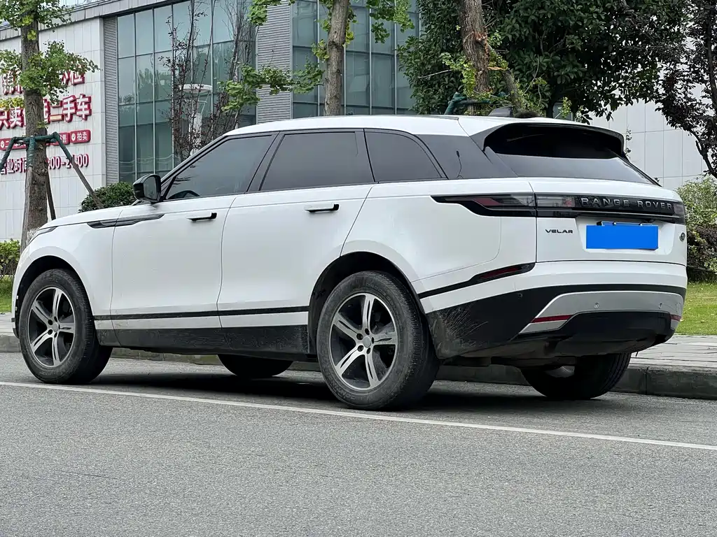 Land Rover Velar 2024 — фото 15