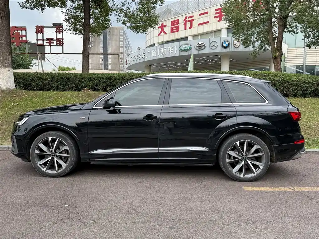 Audi Q7 2024