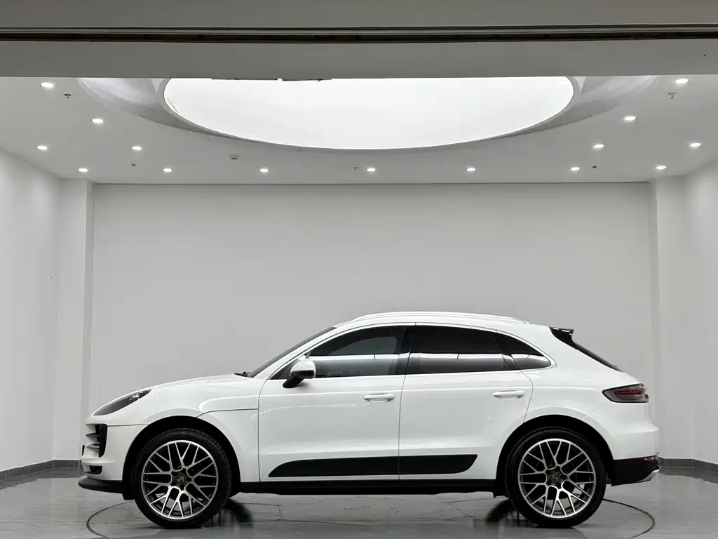 Porsche Macan 2021 — фото 5