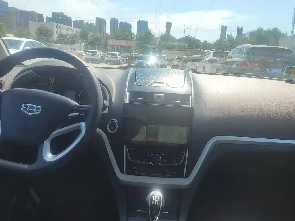 Geely Emgrand 2016
