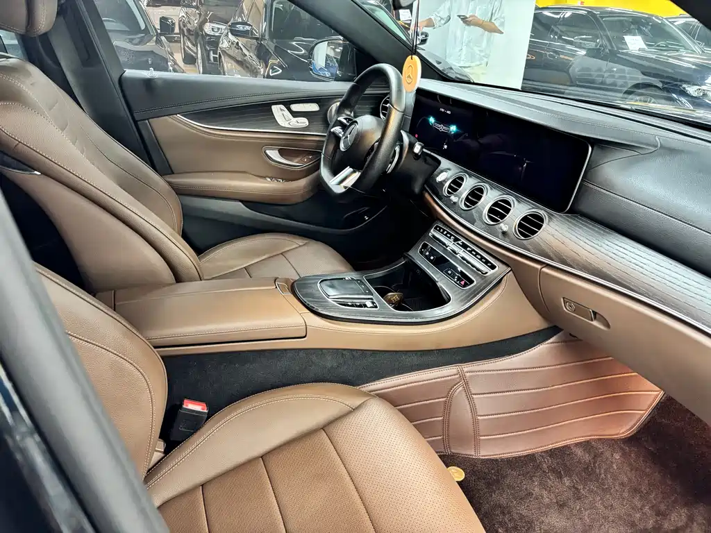 Mercedes-Benz E-Class 2021