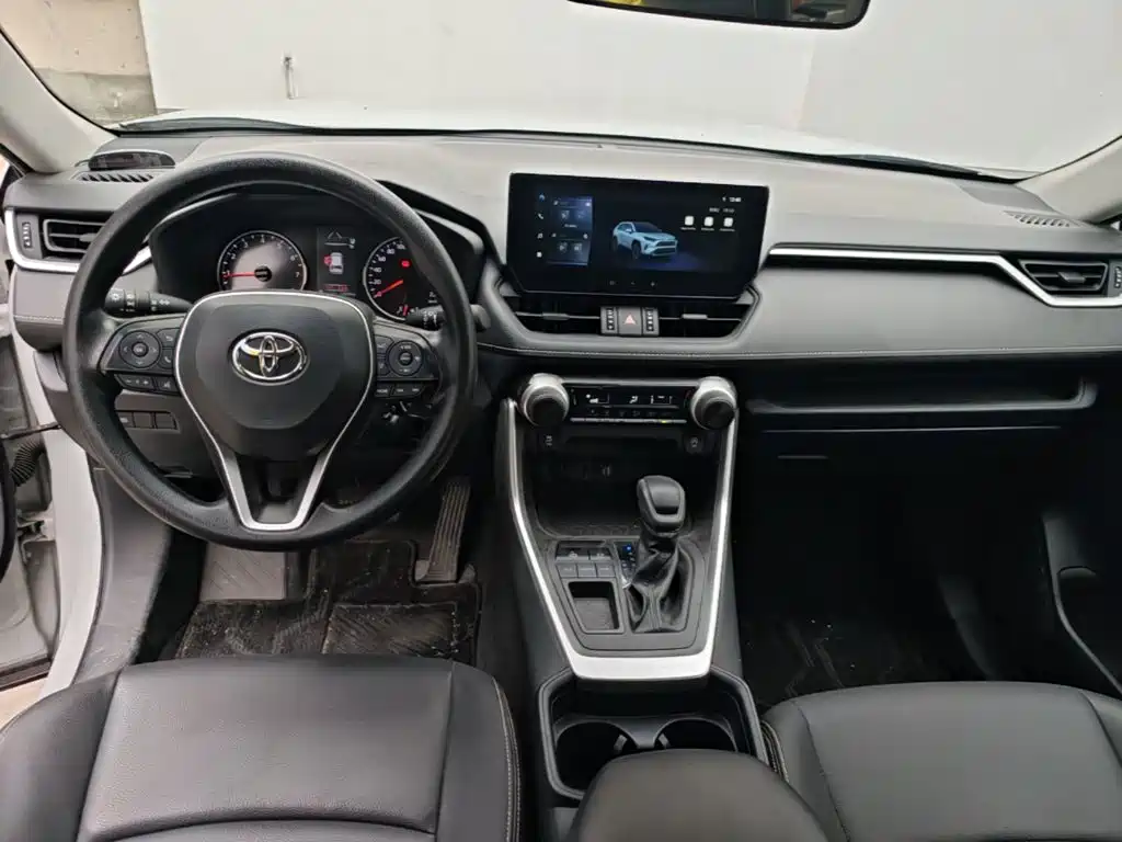 Toyota RAV4 2023