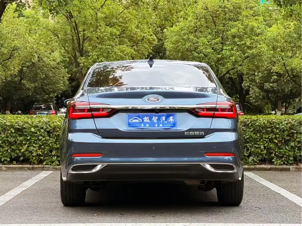 Ford Escort 2021