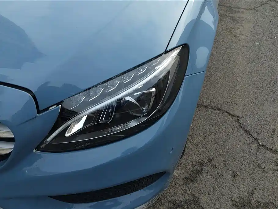 Mercedes-Benz C-Class 2018