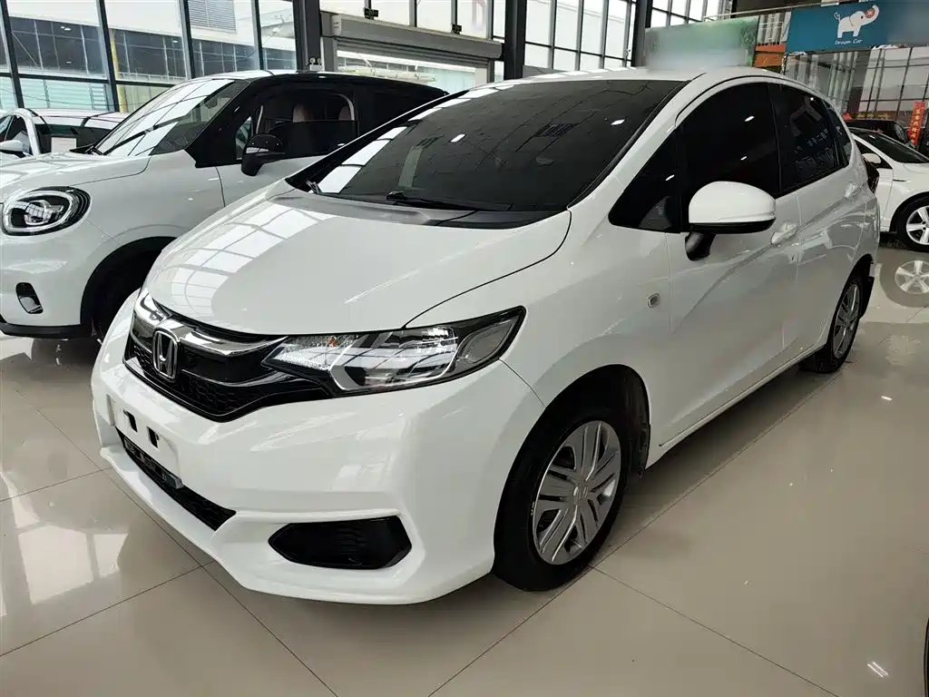 Honda Fit 2018 — фото 2