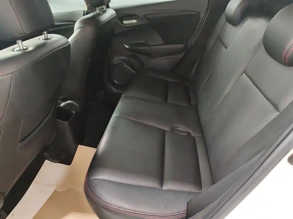 Honda Fit 2018 — фото 13