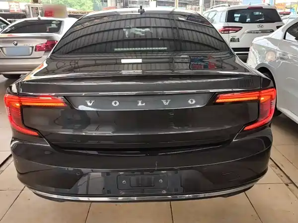 Volvo S90 2021