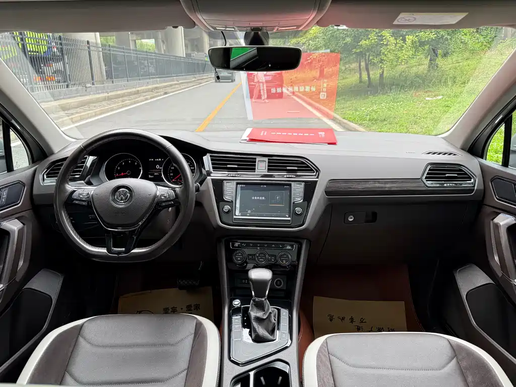 Volkswagen Tiguan L 2017 — фото 14
