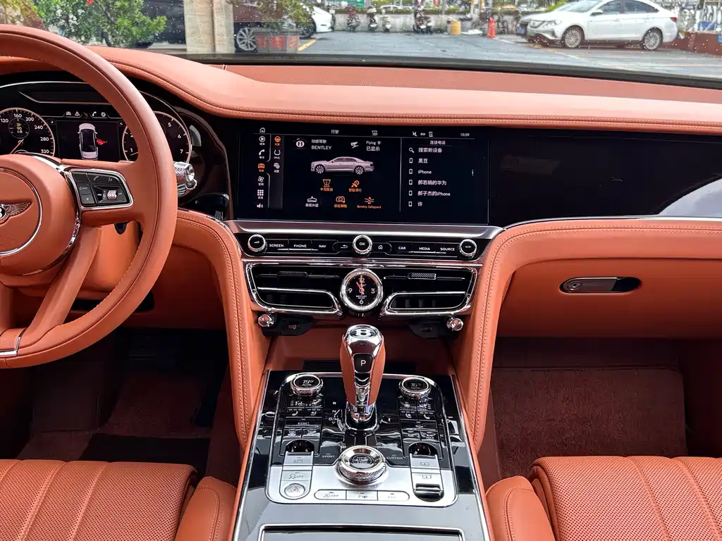 Bentley Flying Spur 2021 — фото 20