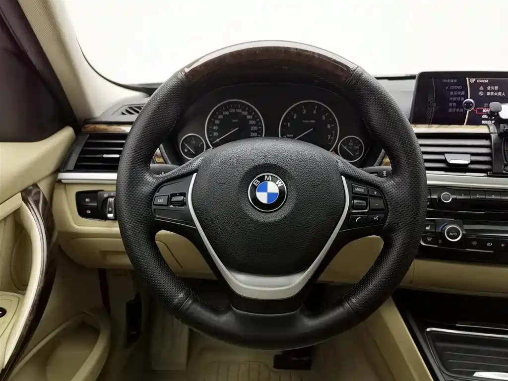 BMW 3 Series 2013 — фото 11