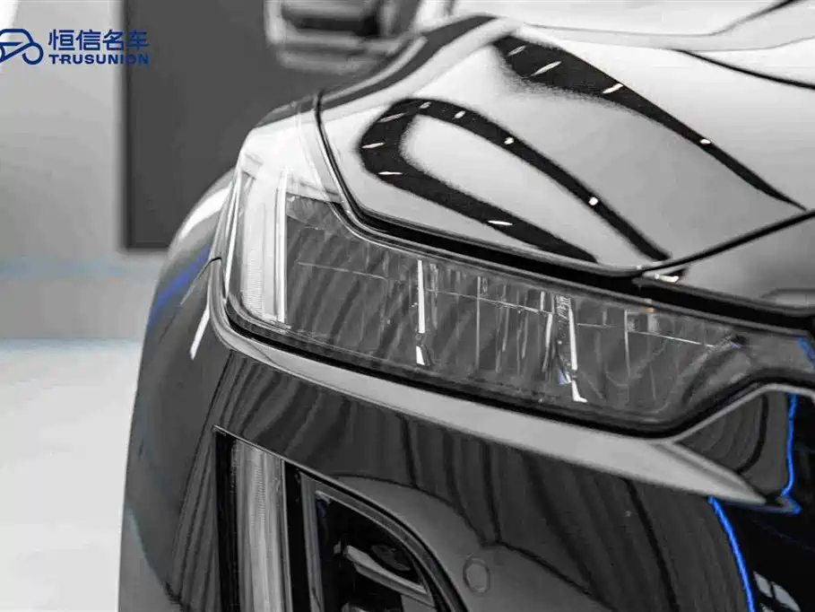 Cadillac CT5 2023 — фото 10