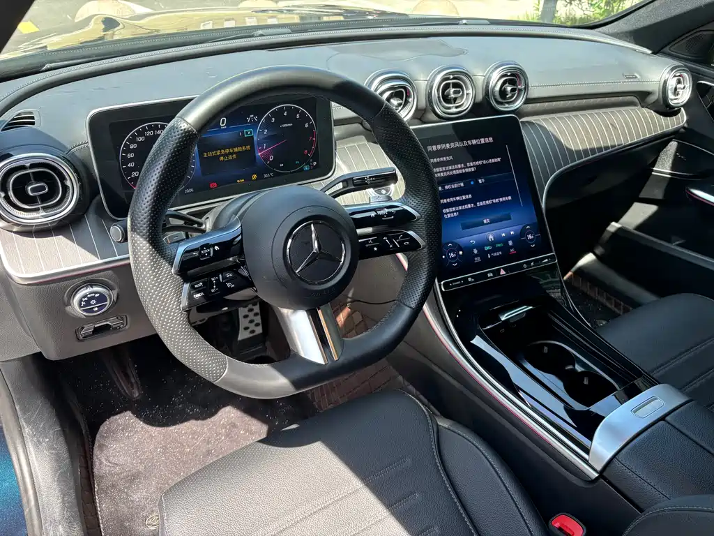 Mercedes-Benz C-Class 2023 — фото 8