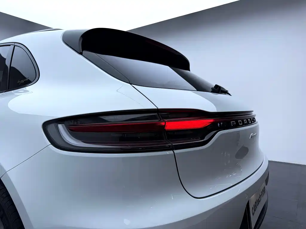 Porsche Macan 2020 — фото 9