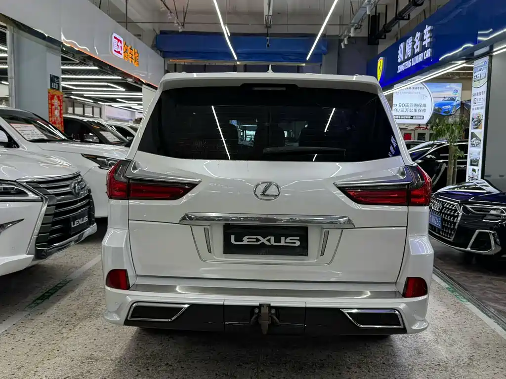 Lexus LX 2020 — фото 9