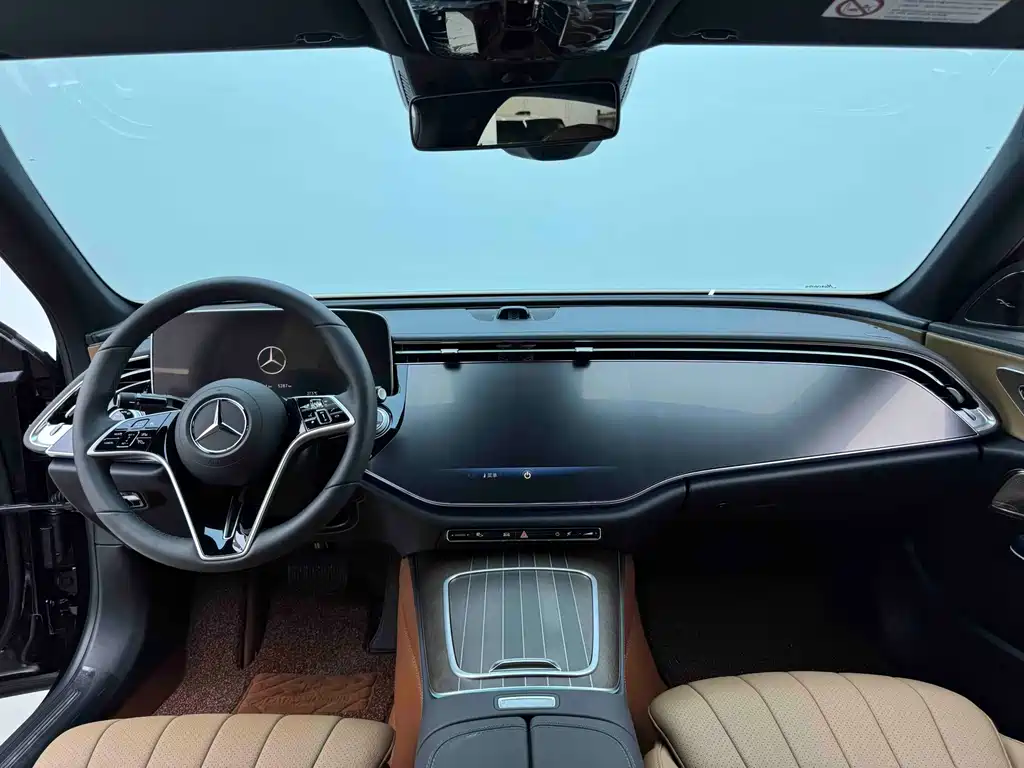 Mercedes-Benz E-Class 2025 — фото 14