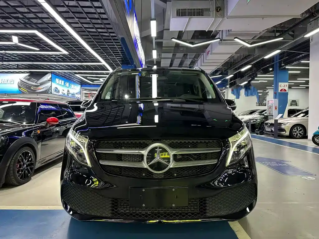 Mercedes-Benz V-Class 2021 — фото 2