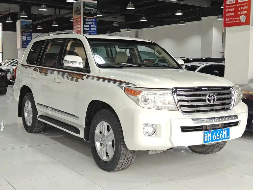 Toyota Land Cruiser 2016 — фото 3