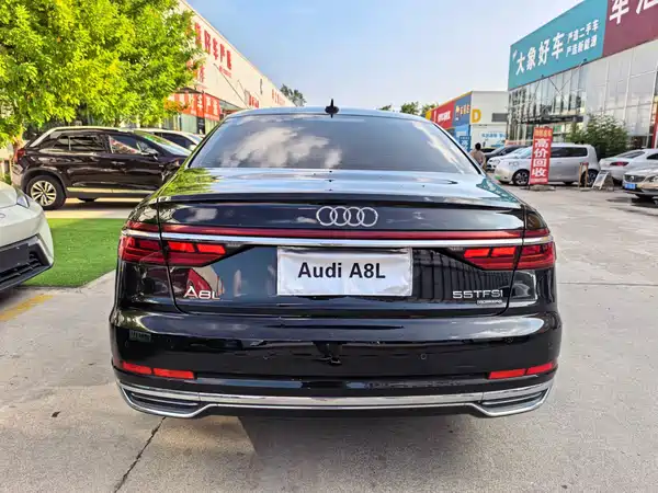 Audi A8 2021