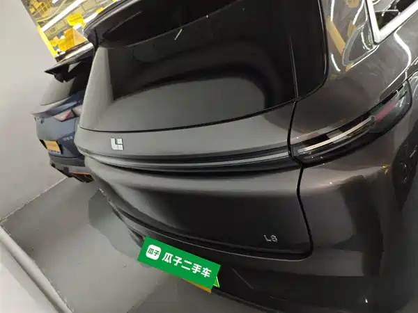 Li Auto L8 2023