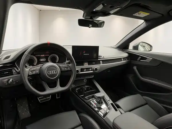 Audi A4L 2025