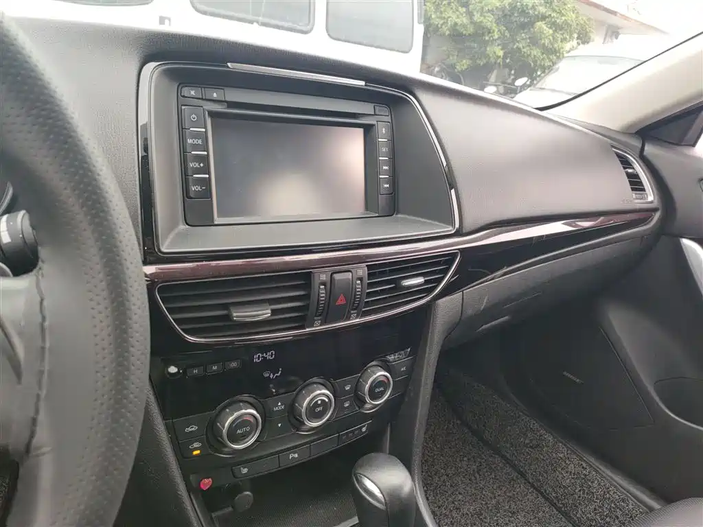 Mazda Atenza 2015 — фото 10