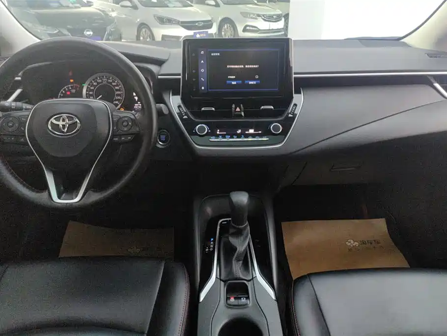 Toyota Corolla 2022 — фото 13