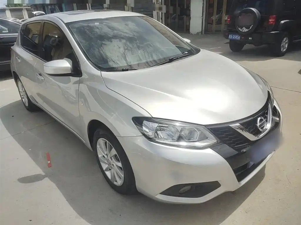 Nissan Tiida 2017 — фото 4