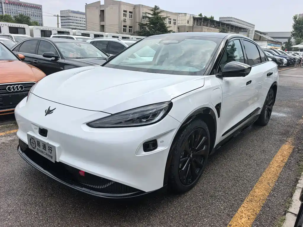 ARCFOX Alpha S 2024