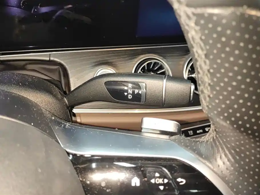Mercedes-Benz E-Class 2021 — фото 16