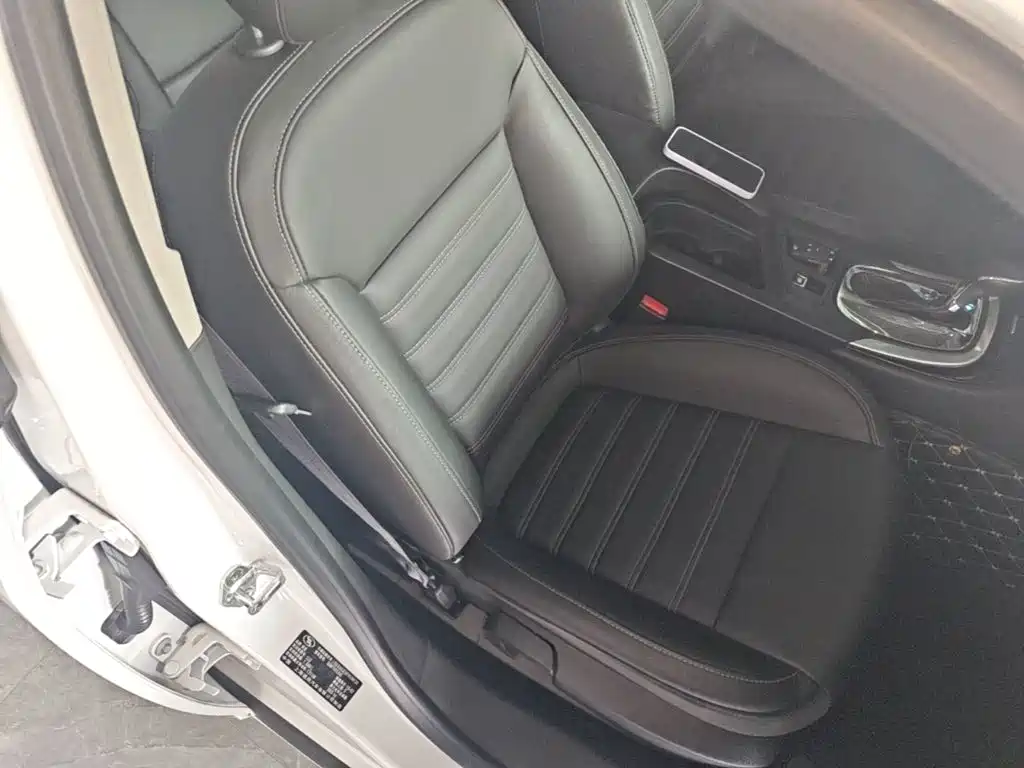 Buick Regal 2015 — фото 25