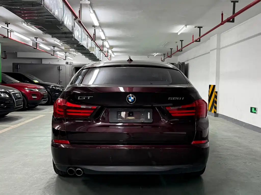 BMW 5 Series GT 2016 — фото 5