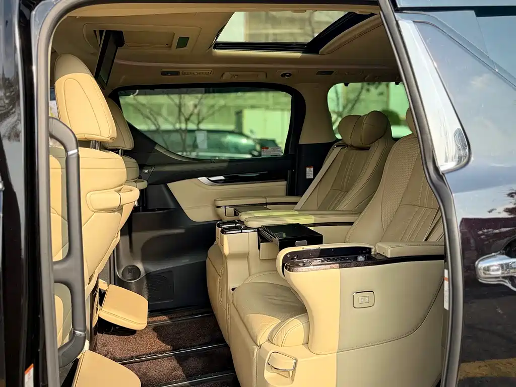 Toyota Vellfire 2020 — фото 14