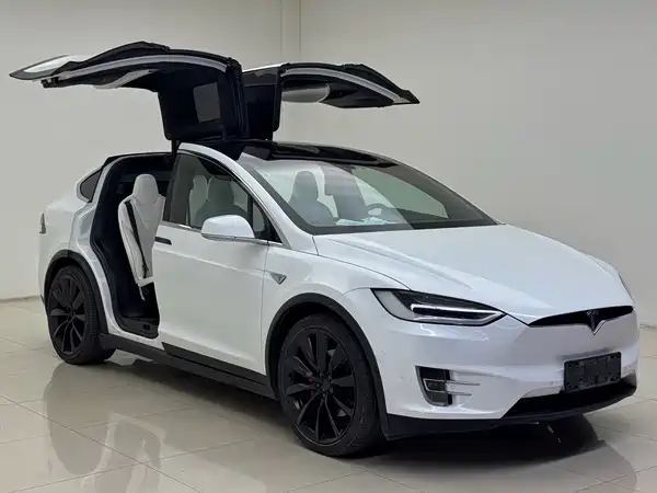 Tesla Model X 2016