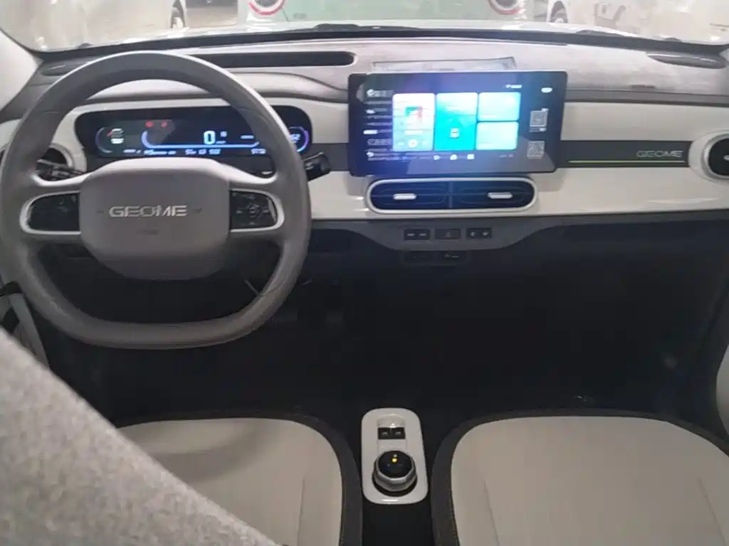 Geely Galaxy Panda 2026 — фото 10
